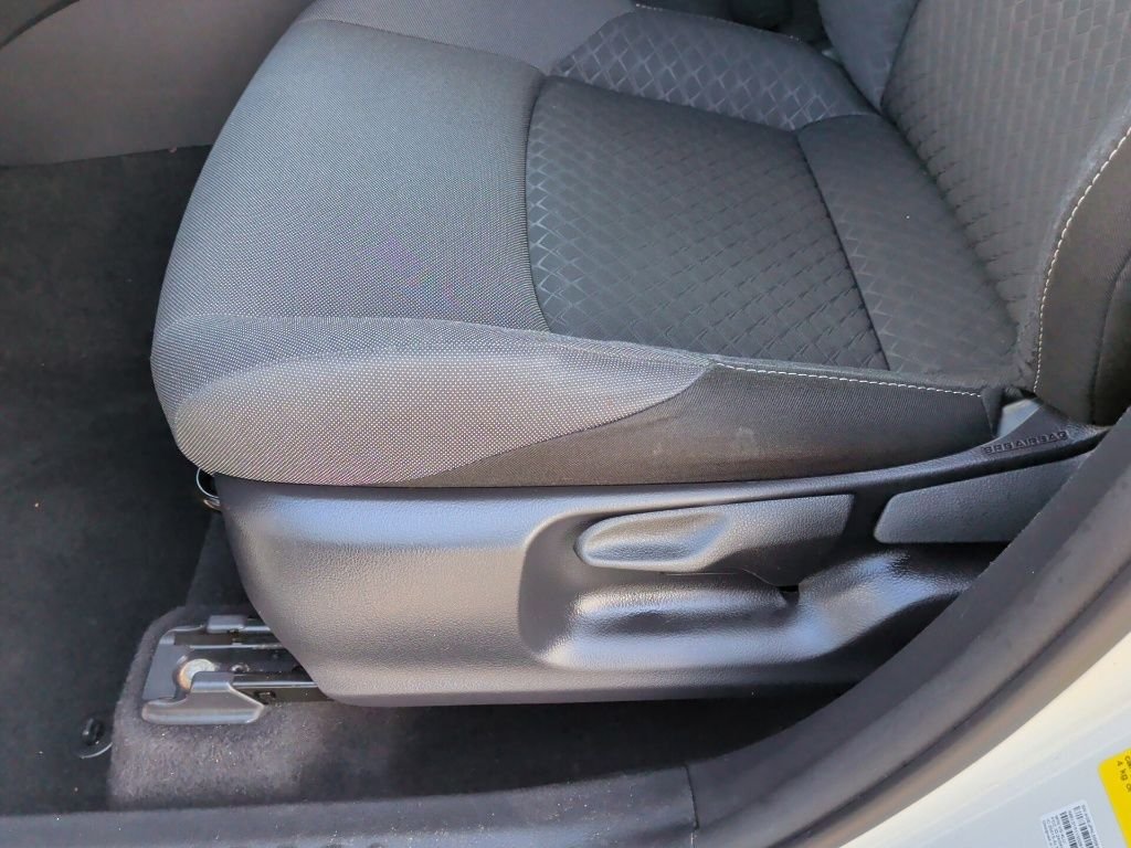 Used 2020 White Toyota LE image 13