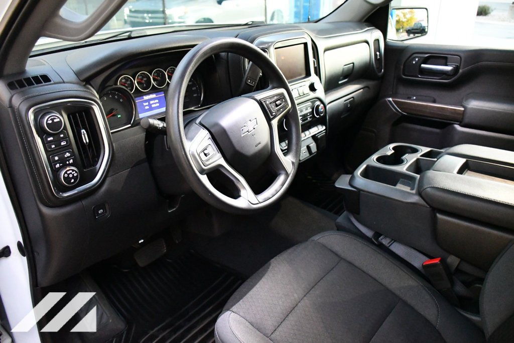Used 2020 IRIDESCENT PEARL TRICOAT Chevrolet RST image 22