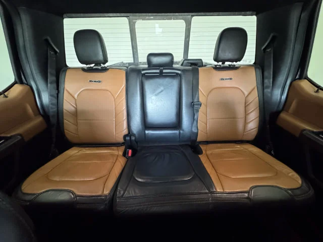 Used 2016 Shadow Black Ford Limited image 7