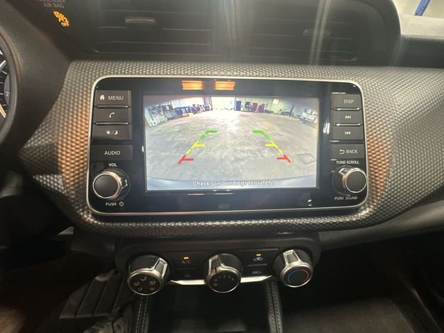 Used 2018 Black Nissan S image 29