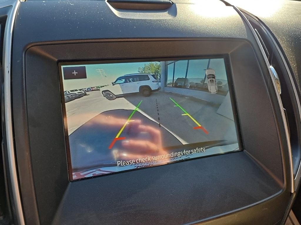 Used 2019 Blue Ford SEL image 57