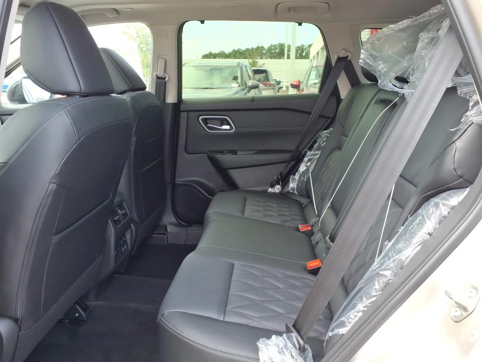 2026 Nissan Rogue Platinum Silver at Robbins Nissan