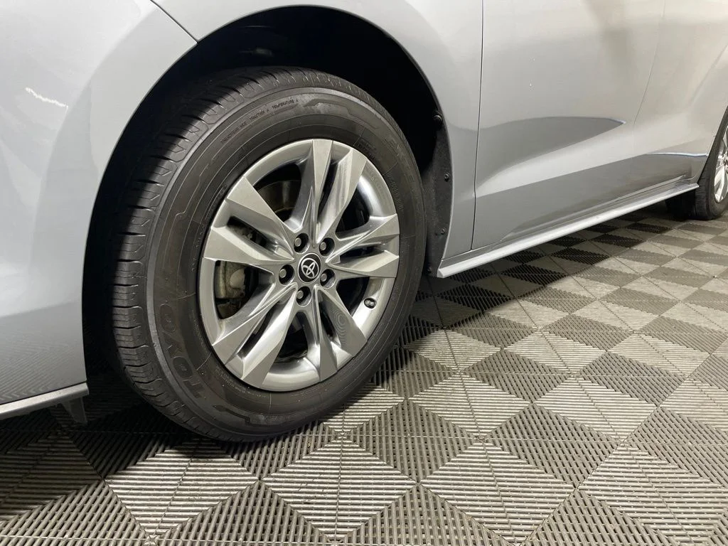 Used 2022 Gray Toyota Woodland Edition image 27