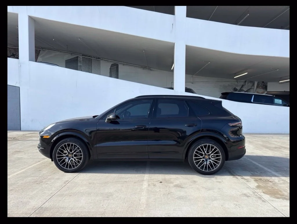 Used 2022  Porsche  image 8