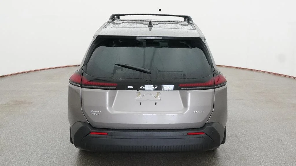 New 2026 Meteor Shower Toyota XLE Premium image 11