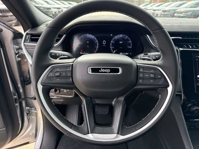 2025 Jeep Grand Cherokee L Altitude - Photo 14