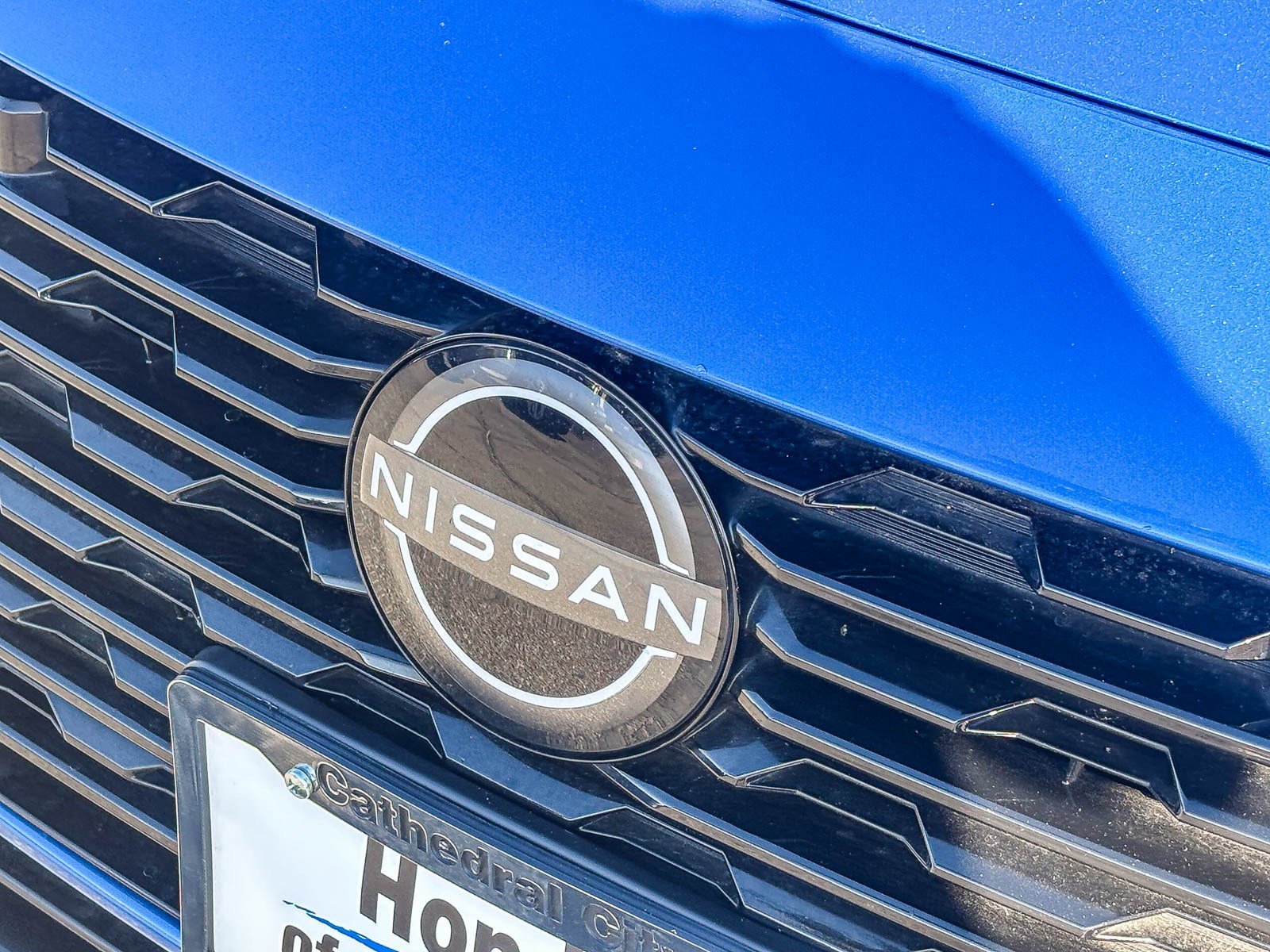 Used 2024 Electric Blue Metallic Nissan SV image 10