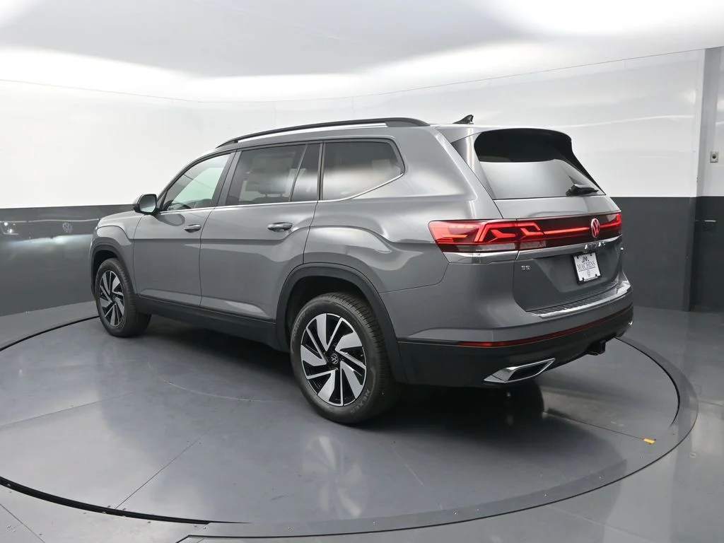 New 2026  Volkswagen SE w/Technology image 8