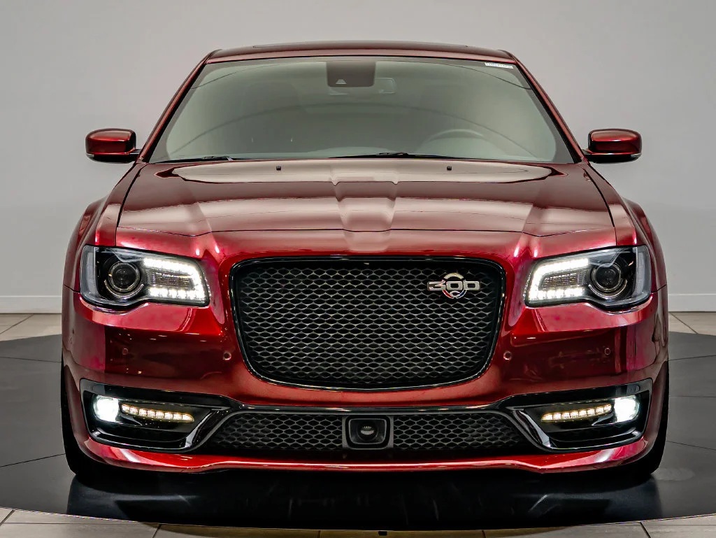 Used 2023 Velvet Red Pearlcoat Chrysler C image 2