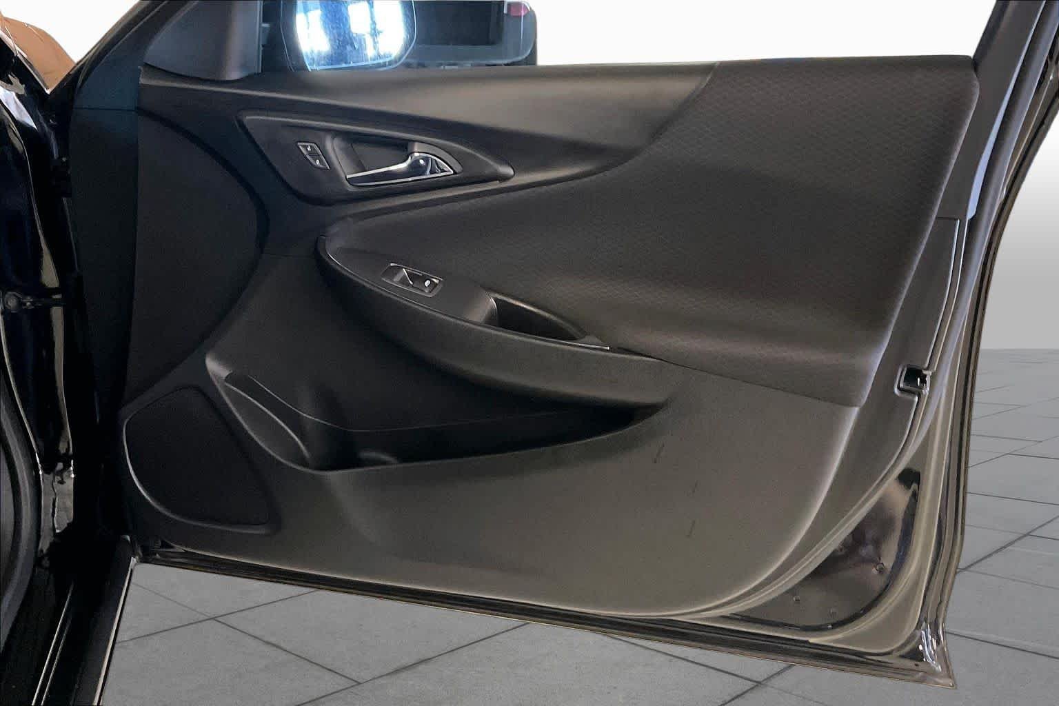 Used 2020 Mosaic Black Metallic Chevrolet LT image 21