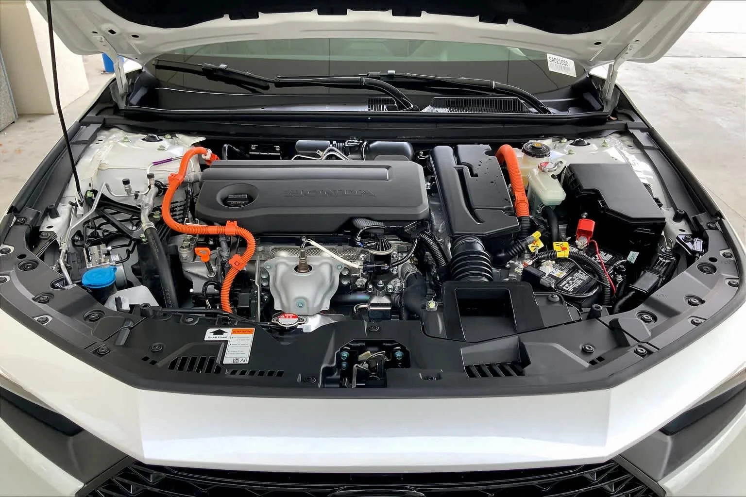 Certified Used 2025 Platinum White Pearl Honda HYBRID SPORT image 16
