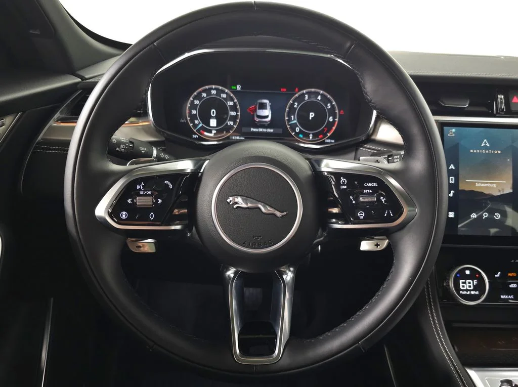 Used 2025  Jaguar P250 R-Dynamic S image 22