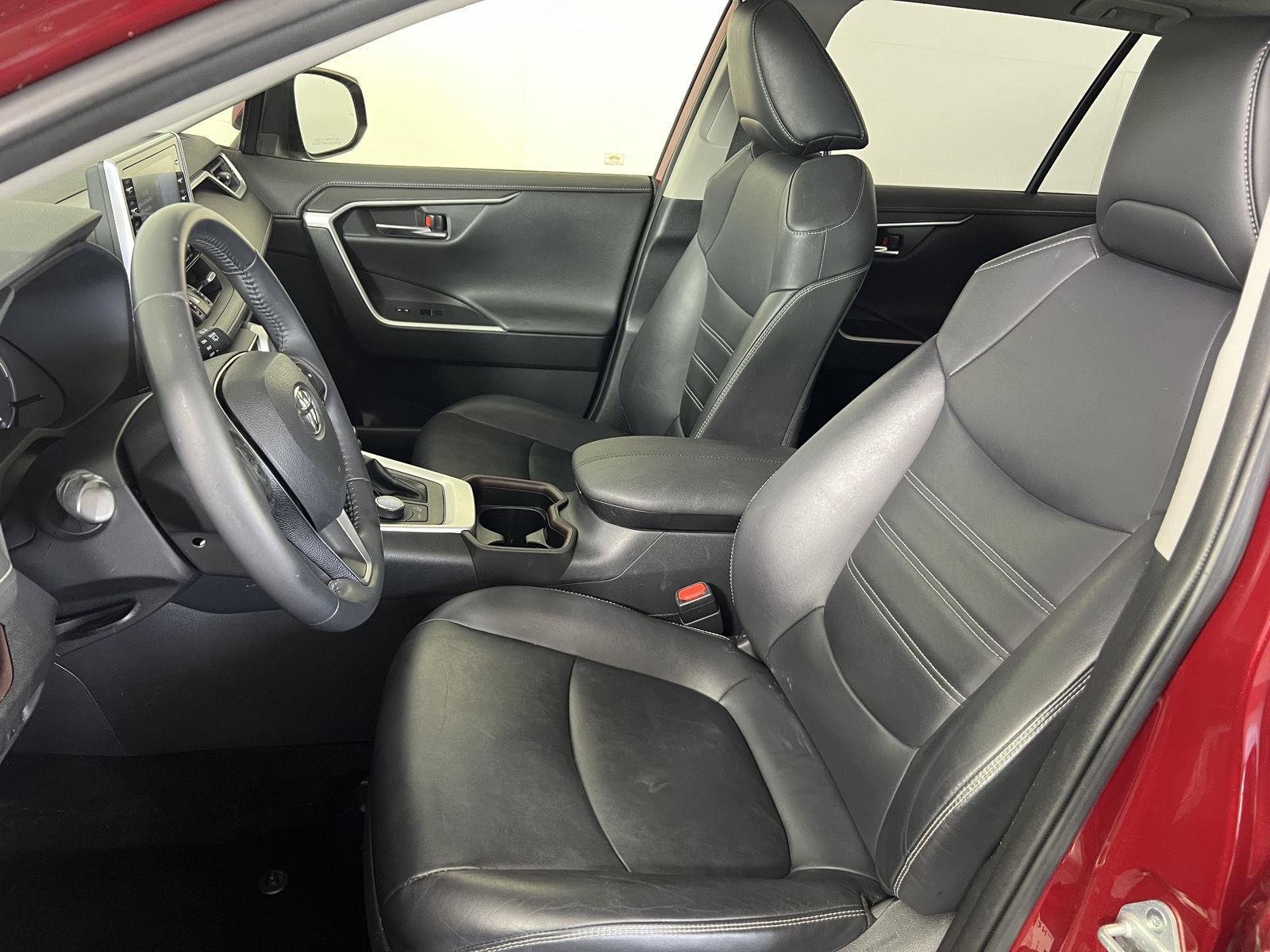 Used 2019 Ruby Flare Pearl Toyota Limited image 5
