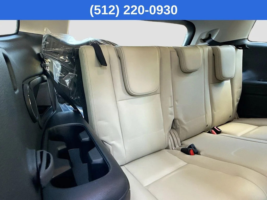 New 2026 CRYSTAL WHITE PEARL Subaru Limited 8-Passenger image 36