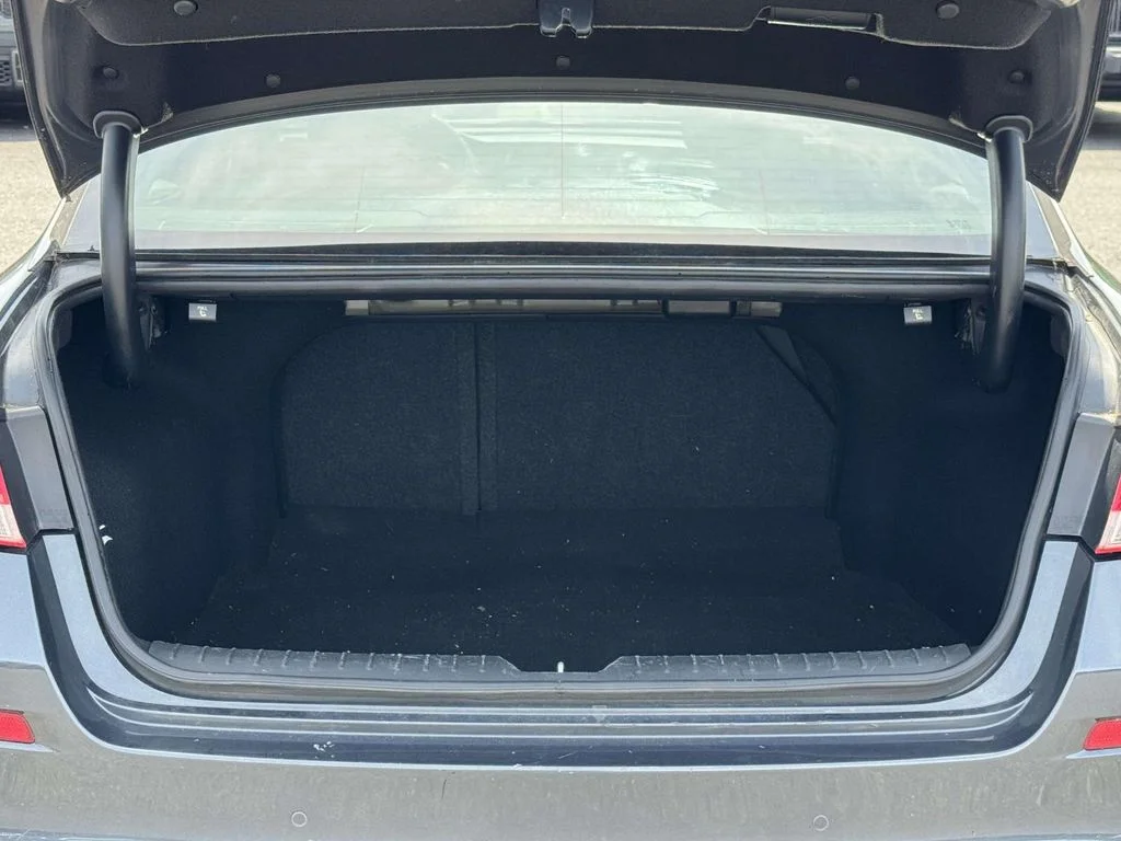 Used 2020 Gray Kia LX image 28