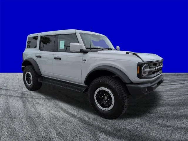 New 2026 Avalanche Gray Ford Outer Banks® image 2