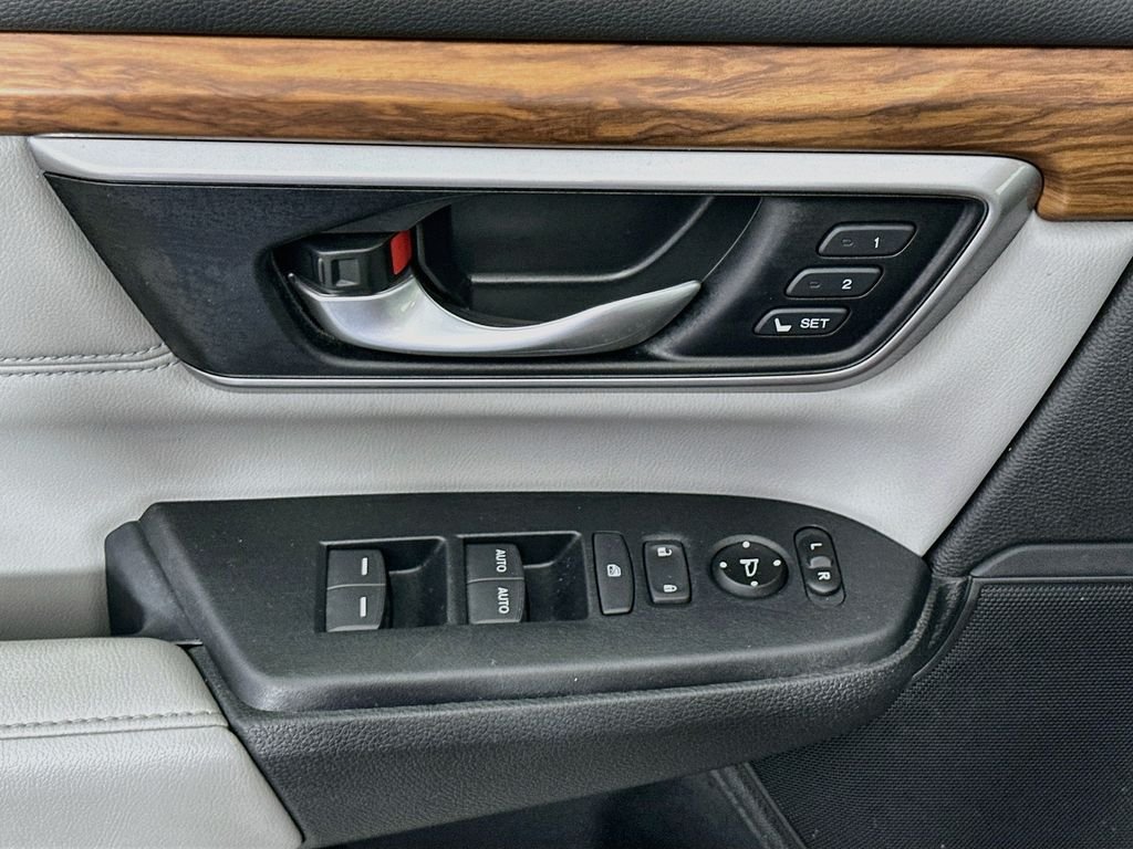 Used 2018  Honda EX-L image 18