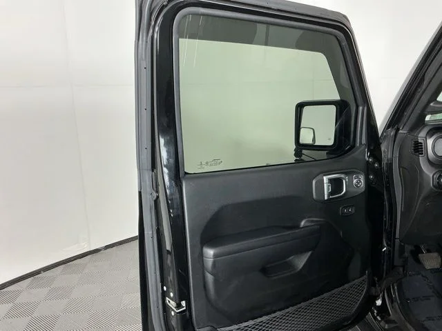 Used 2021 Black Jeep Willys image 15