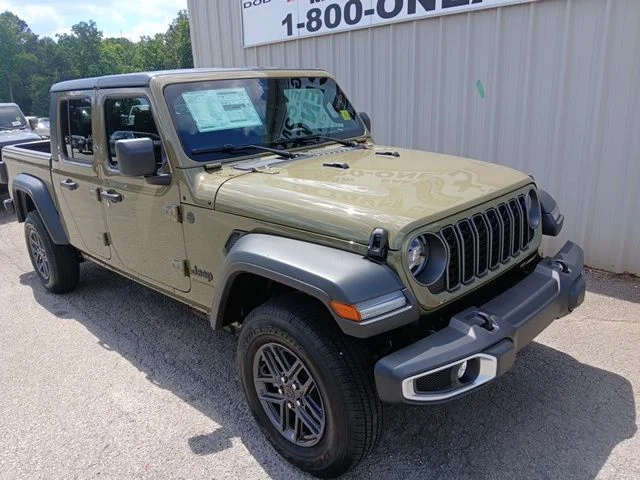 2026 Jeep Gladiator Sport S Auto's photo