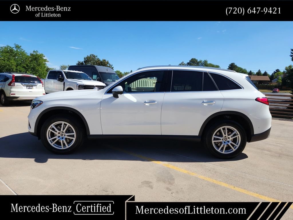 Certified Used 2024 White Mercedes-Benz GLC 300 image 4