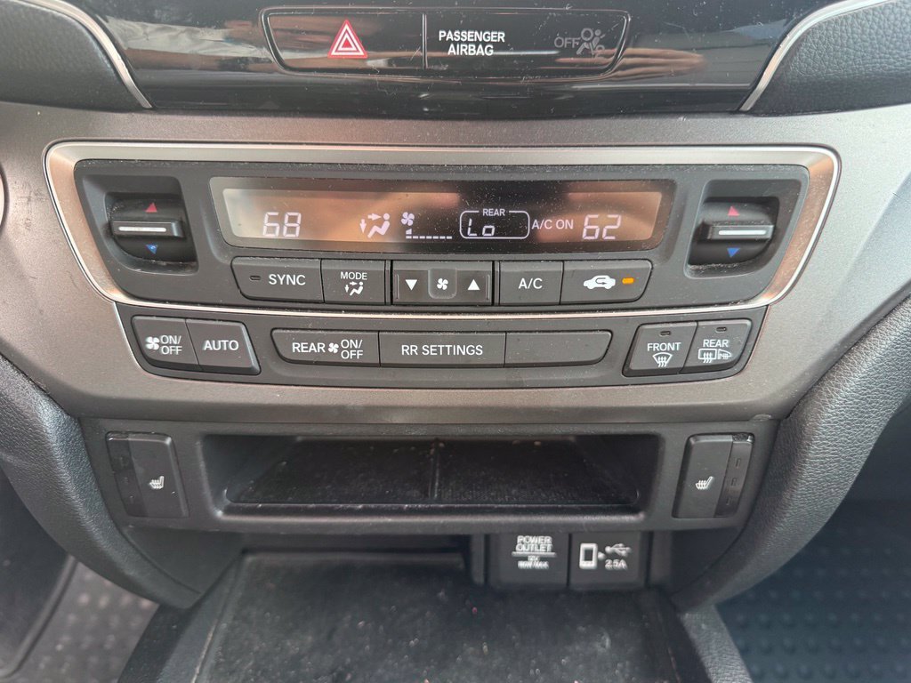 Used 2019 Blue Honda EX-L image 29