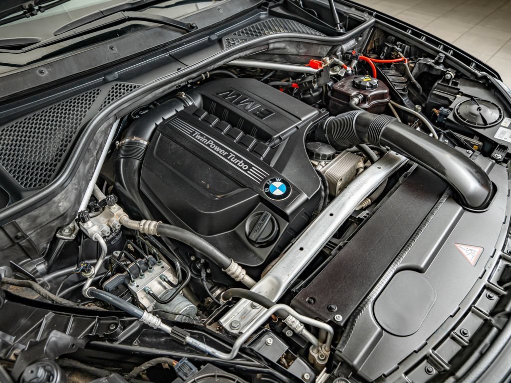 Used 2015 Black Sapphire Metallic BMW xDrive35i image 47