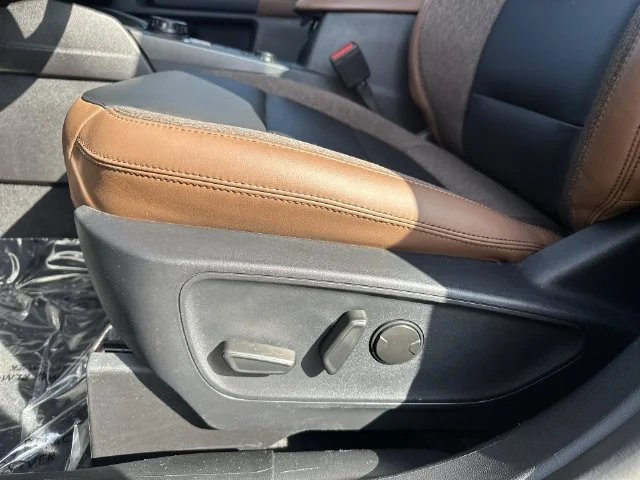 Used 2025 Black Ford Outer Banks image 23