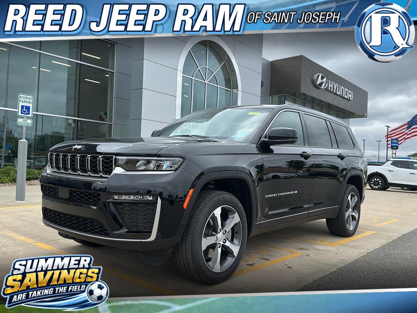 New 2026 Diamond Black Crystal Pearl-Coat Exterior Paint Jeep Limited image 1