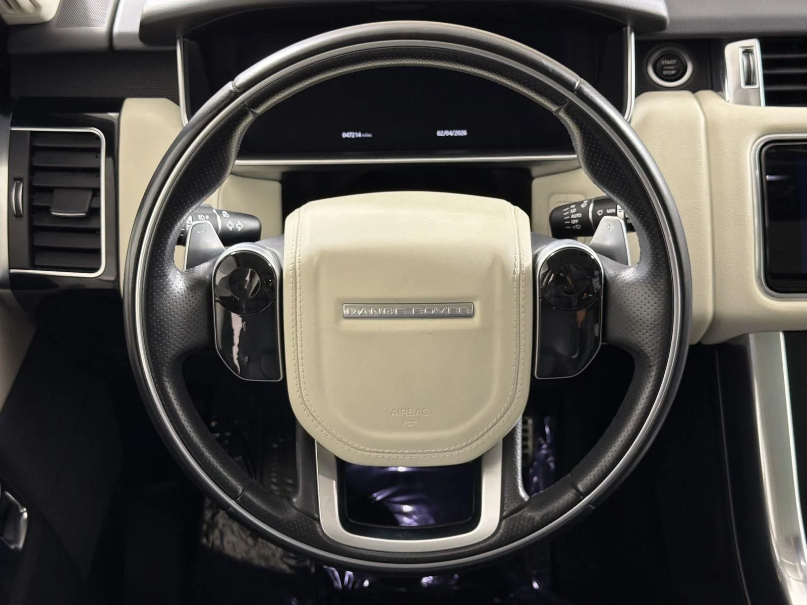 Used 2022 Eiger Gray Metallic Land Rover HSE Silver Edition image 11