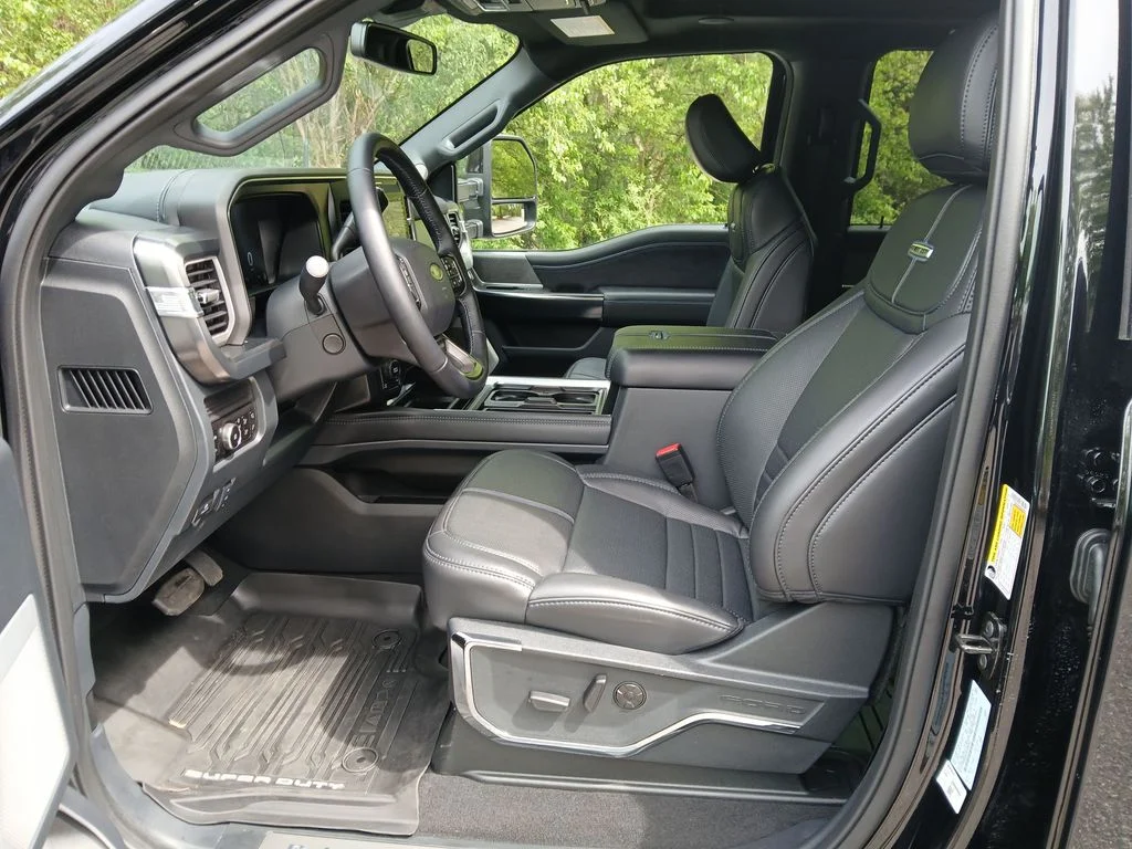 Used 2025 Black Ford Platinum image 20
