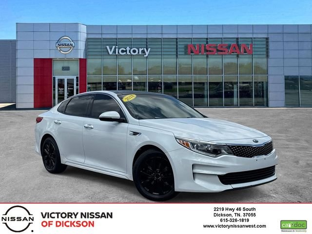 Used 2018 White Kia EX image 1