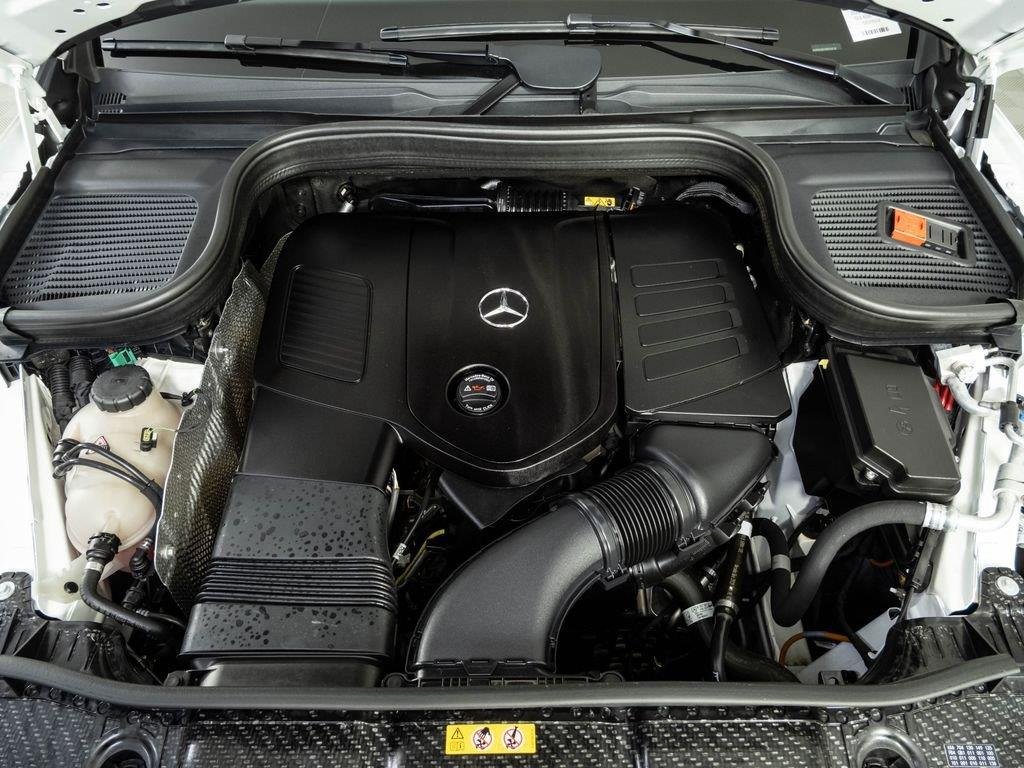 Certified Used 2025 Polar White Mercedes-Benz GLE 450e image 34