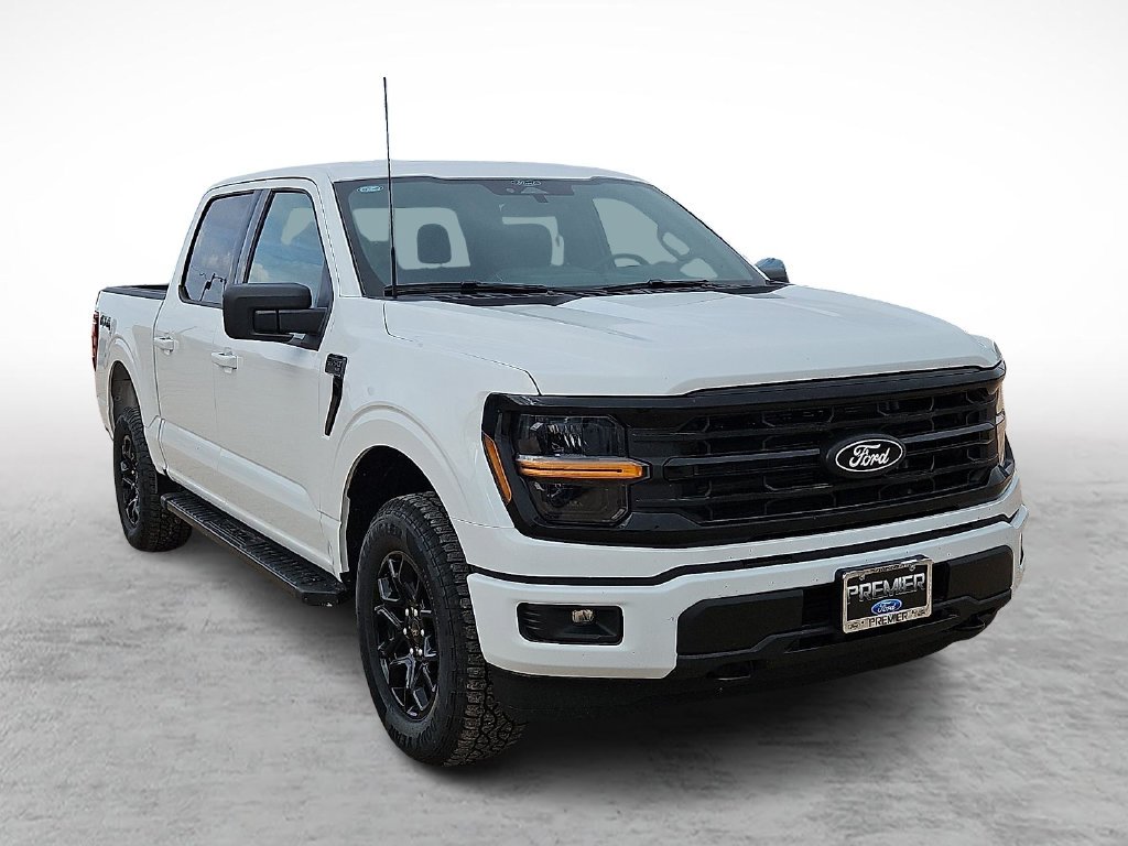 New 2026 Oxford White Ford XLT image 1