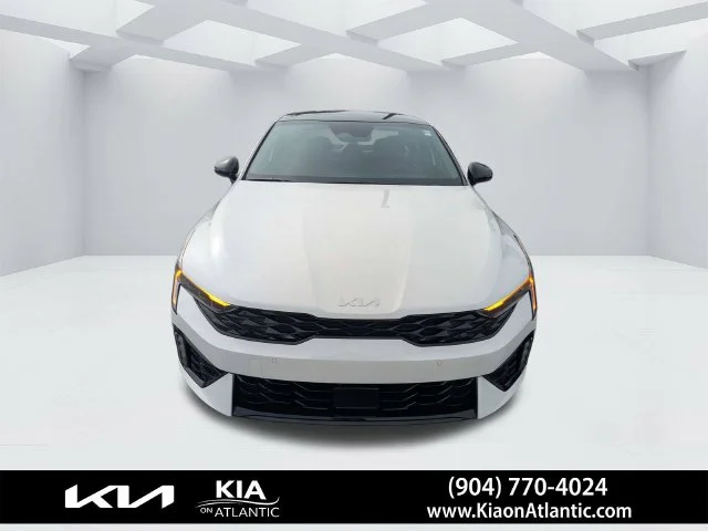 New 2027 Snow White Pearl Kia GT-Line image 9