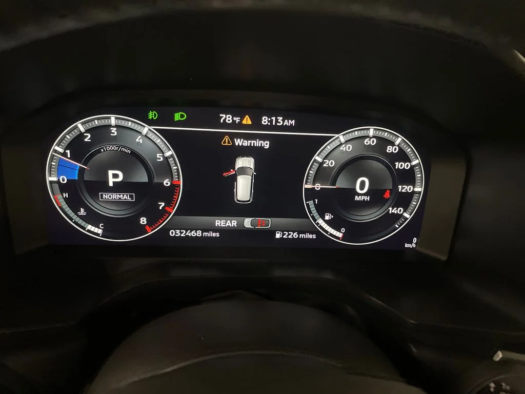 Used 2024 Black Diamond Mitsubishi SE Black Edition image 18
