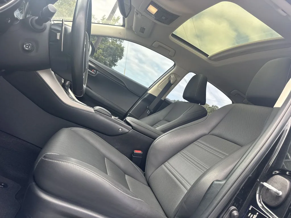 2021 Lexus NX 300 - Photo 33
