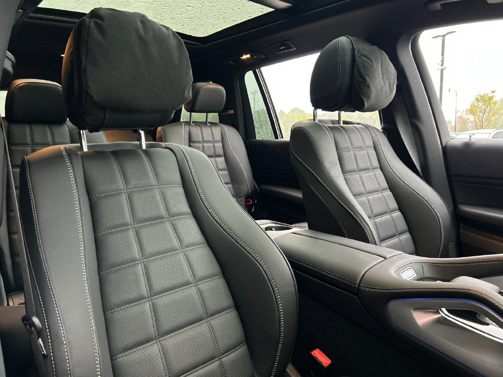 New 2027 Black Mercedes-Benz GLS 450 image 29
