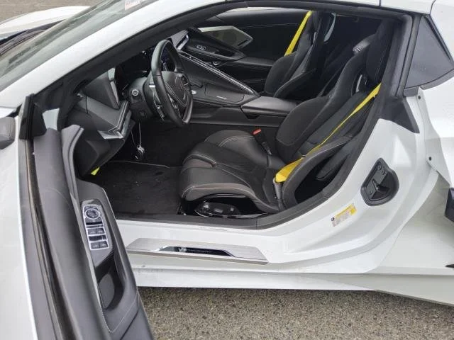 Used 2022 Arctic White Chevrolet 3LT image 10