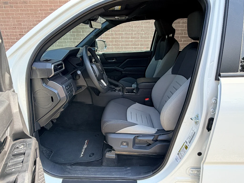 Used 2026 Ice Cap Toyota SR5 image 12