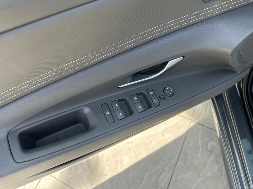 Used 2026 Gray Hyundai SEL Sport image 10