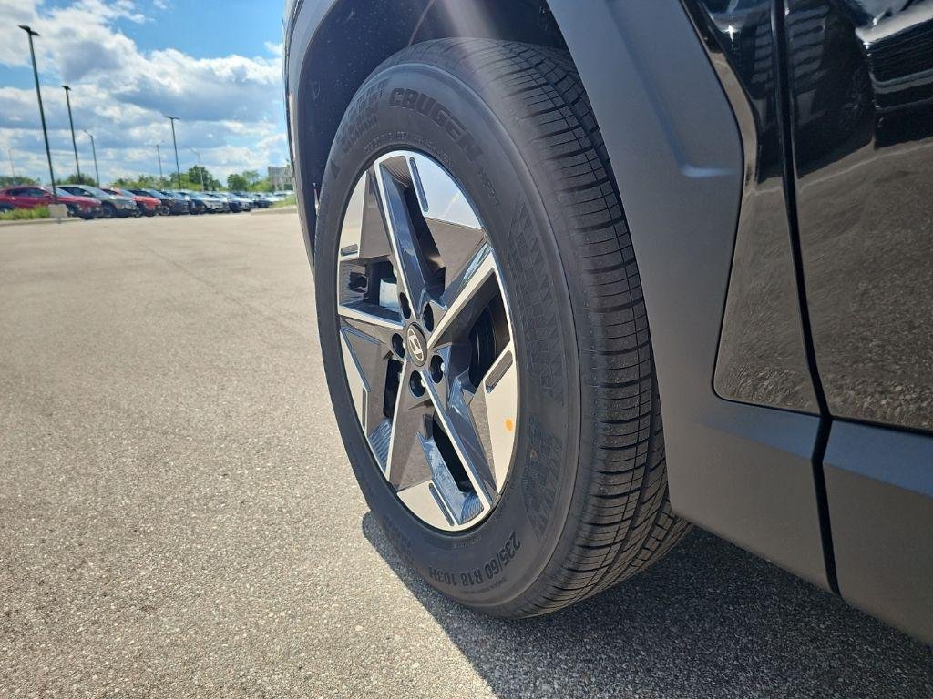 New 2026 Black Hyundai SEL Premium AWD image 42