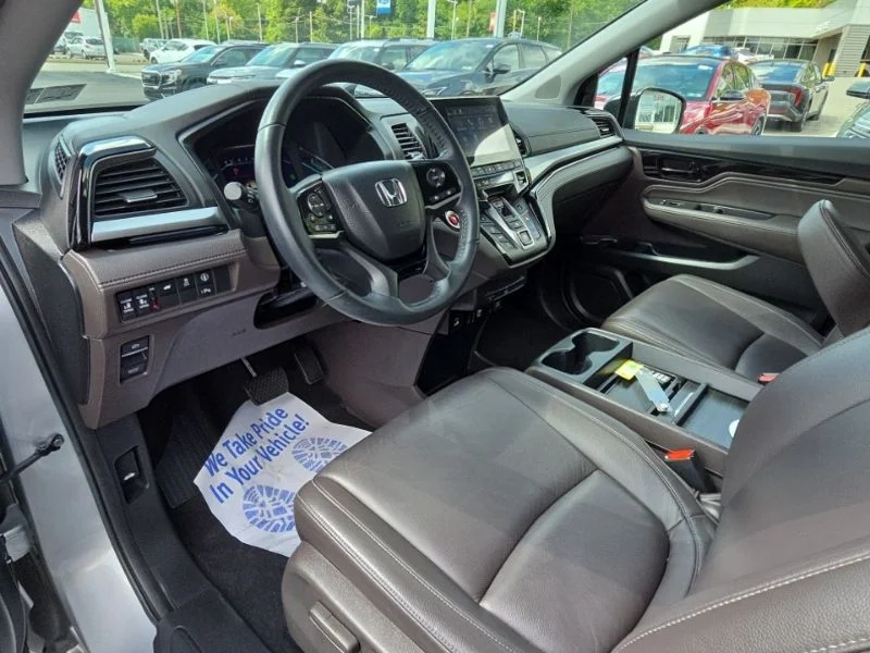 Used 2023  Honda Touring image 31