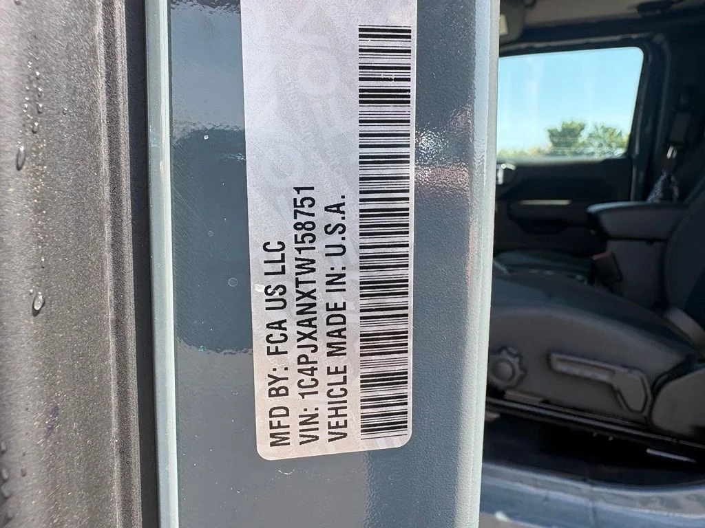 New 2026 Anvil Clear-Coat Exterior Paint Jeep Sport S image 30
