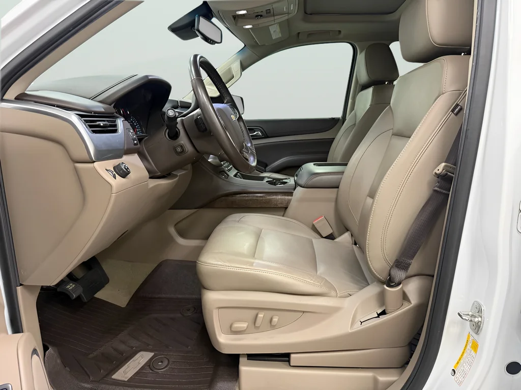 Used 2018 White Chevrolet LT image 35