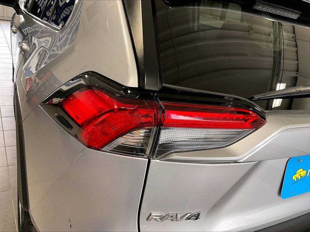 Used 2025 Silver Toyota LE image 33