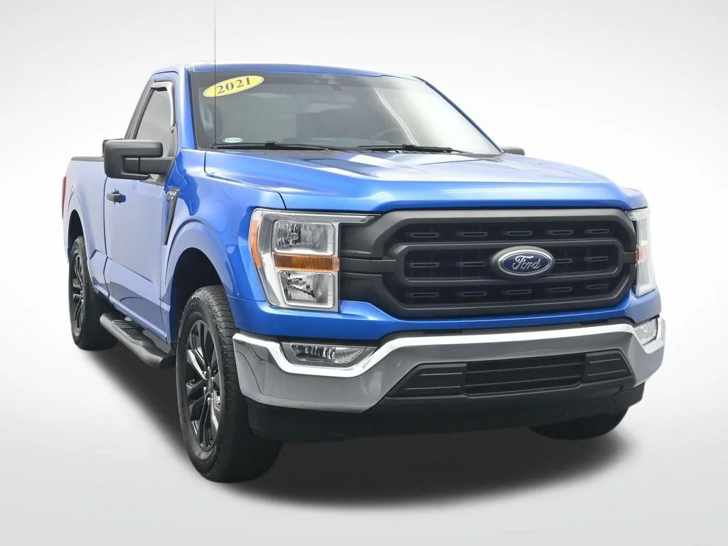 Used 2021 Blue Ford XL image 3
