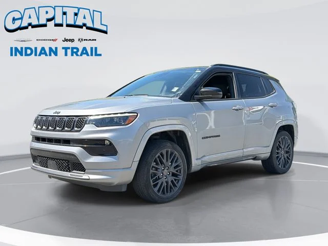 Used 2023 Silver Jeep High Altitude image 1