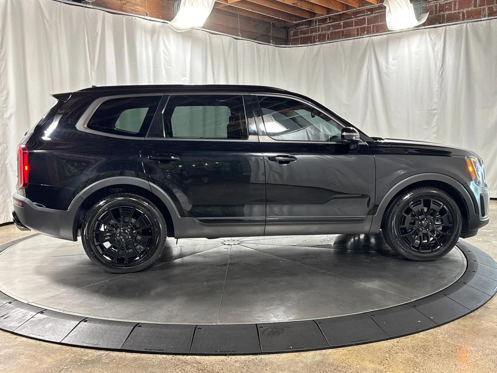 Used 2021 Ebony Black Kia SX image 6