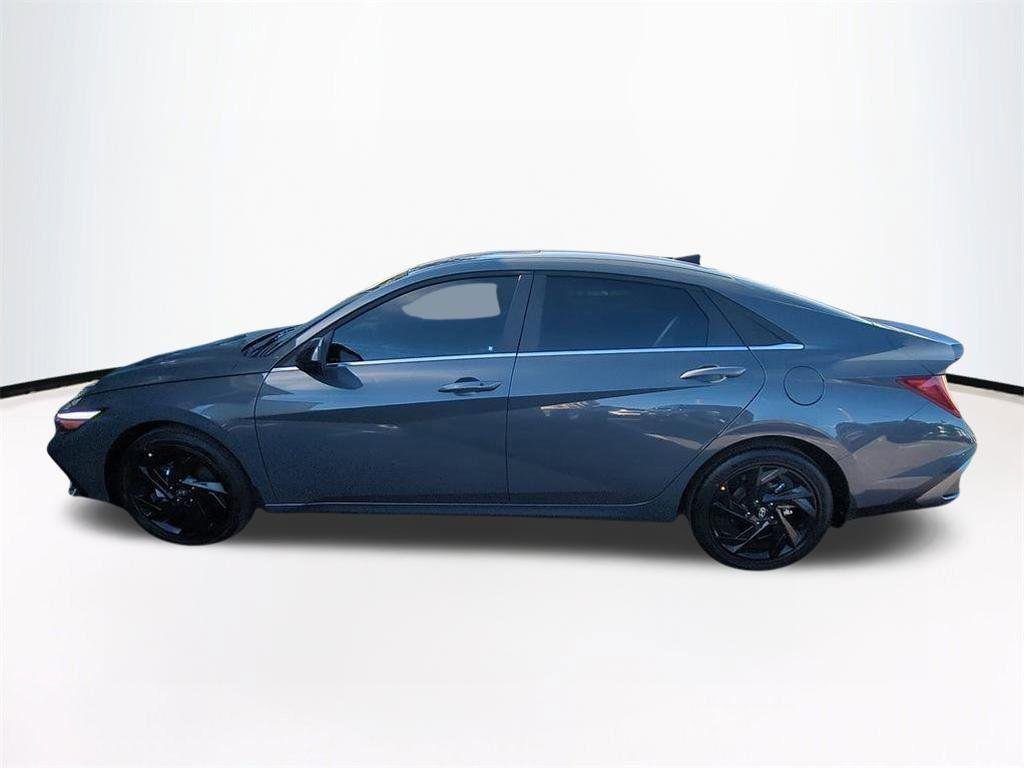 New 2026 Gray Hyundai SEL Sport Premium image 8