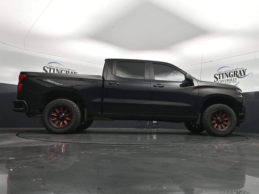 Used 2019 BLACK Chevrolet RST image 33